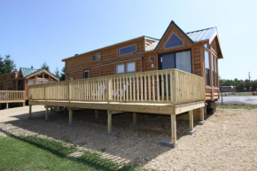 Отель Lakeland RV Campground Loft Cabin 1  Эджертон